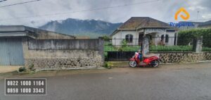 Rumah Plus Kebun Dijual