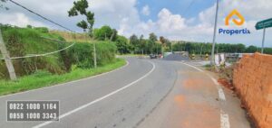tanah poros jalan batu 