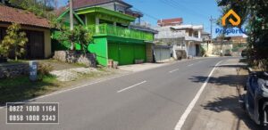 Tanah di Lingkungan Penduduk
