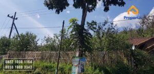Tanah di Lingkungan Penduduk